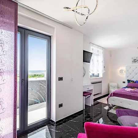 Casa Grigia 度假居 *