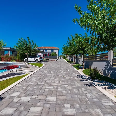 Casa Grigia Tatil Evi *