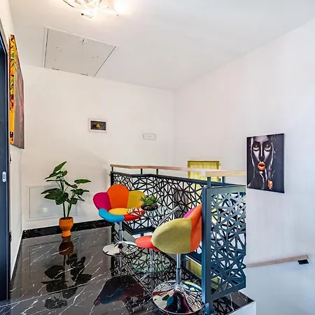 Casa Grigia * Zara