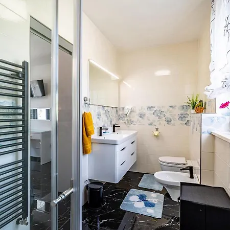 Casa Grigia Tatil Evi